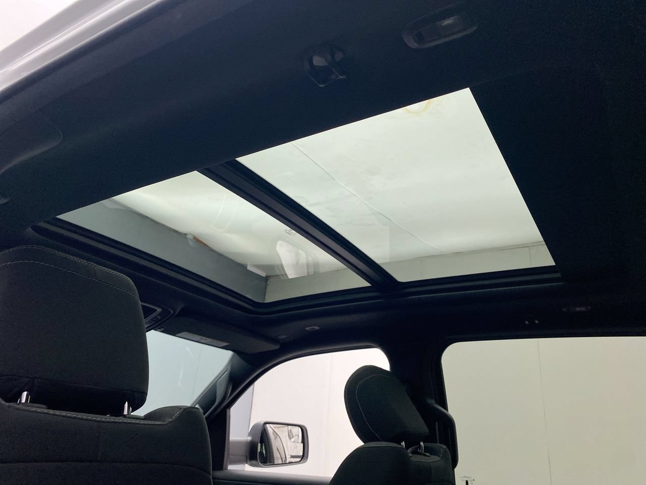 Used 2023 RAM 1500 Big Horn AWD/4WD image 23