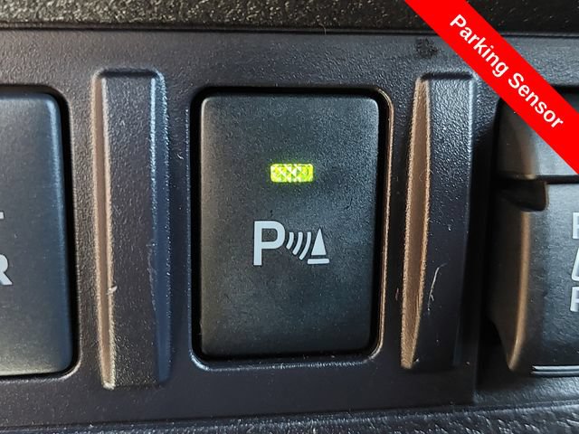 Used 2023 Toyota Tacoma TRD Off-Road w/ Technology Package AWD/4WD image 17