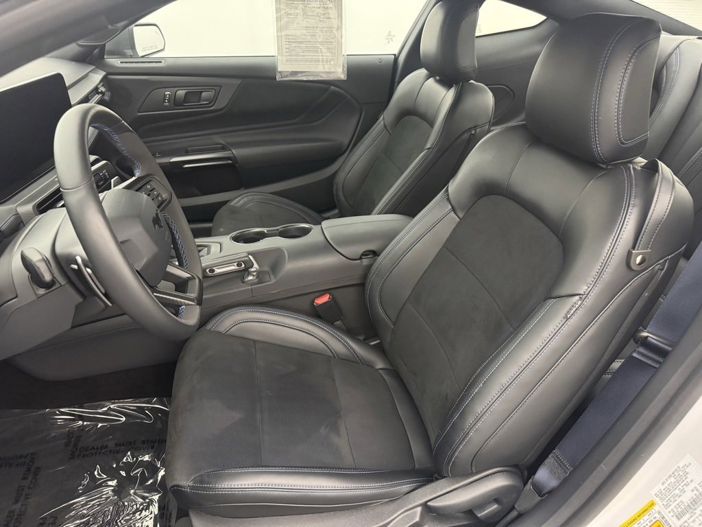 Used 2024 Ford Mustang Dark Horse image 13
