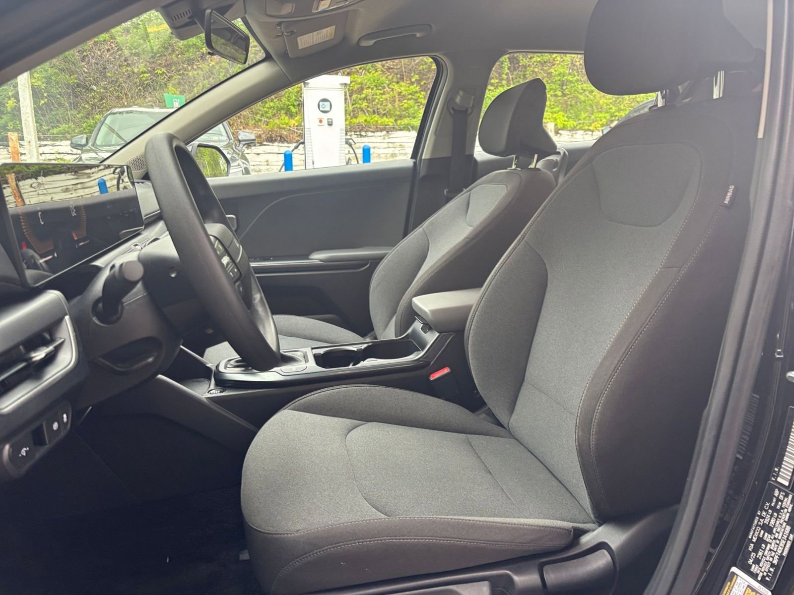 Used 2025 Kia K4 FWD image 37