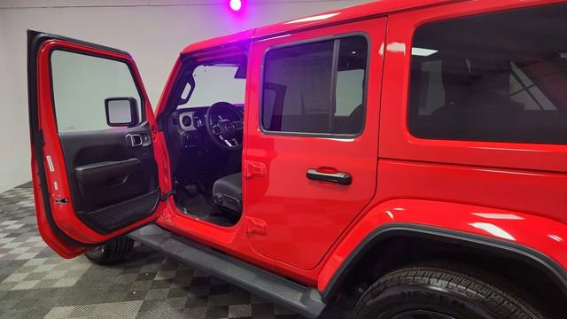 Used 2025 Jeep Wrangler Unlimited Sahara image 16