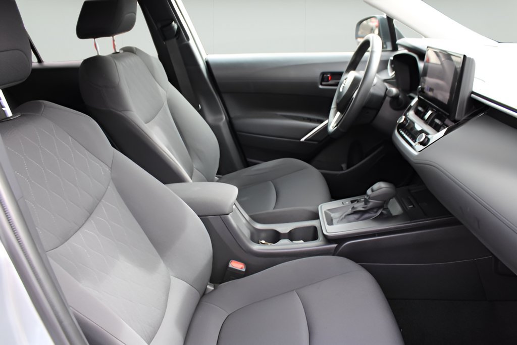 Certified 2026 Toyota Corolla Cross LE AWD/4WD image 25