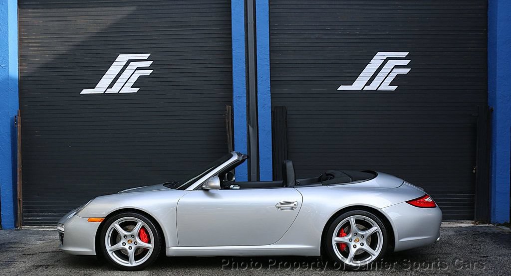 Used 2009 Porsche 911 Carrera RWD image 2