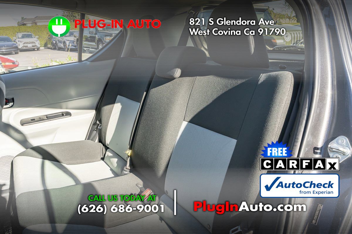 Used 2012 Toyota Prius C Two image 10
