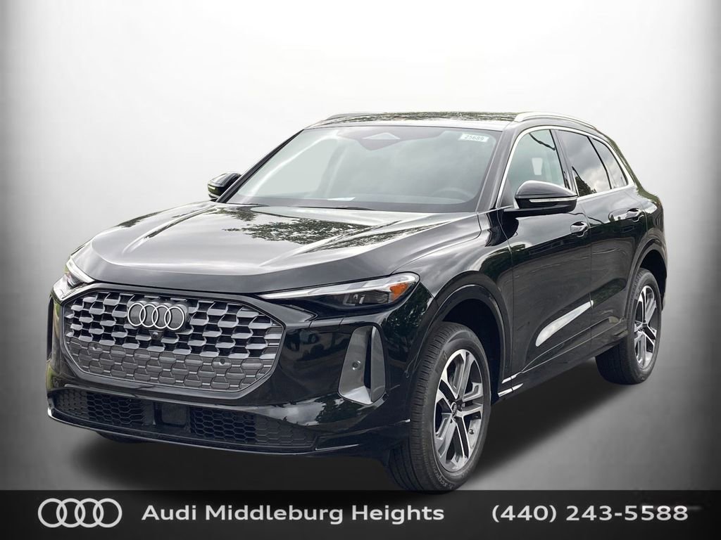 Used 2025 Audi Q5 Premium w/ Convenience Package image 2