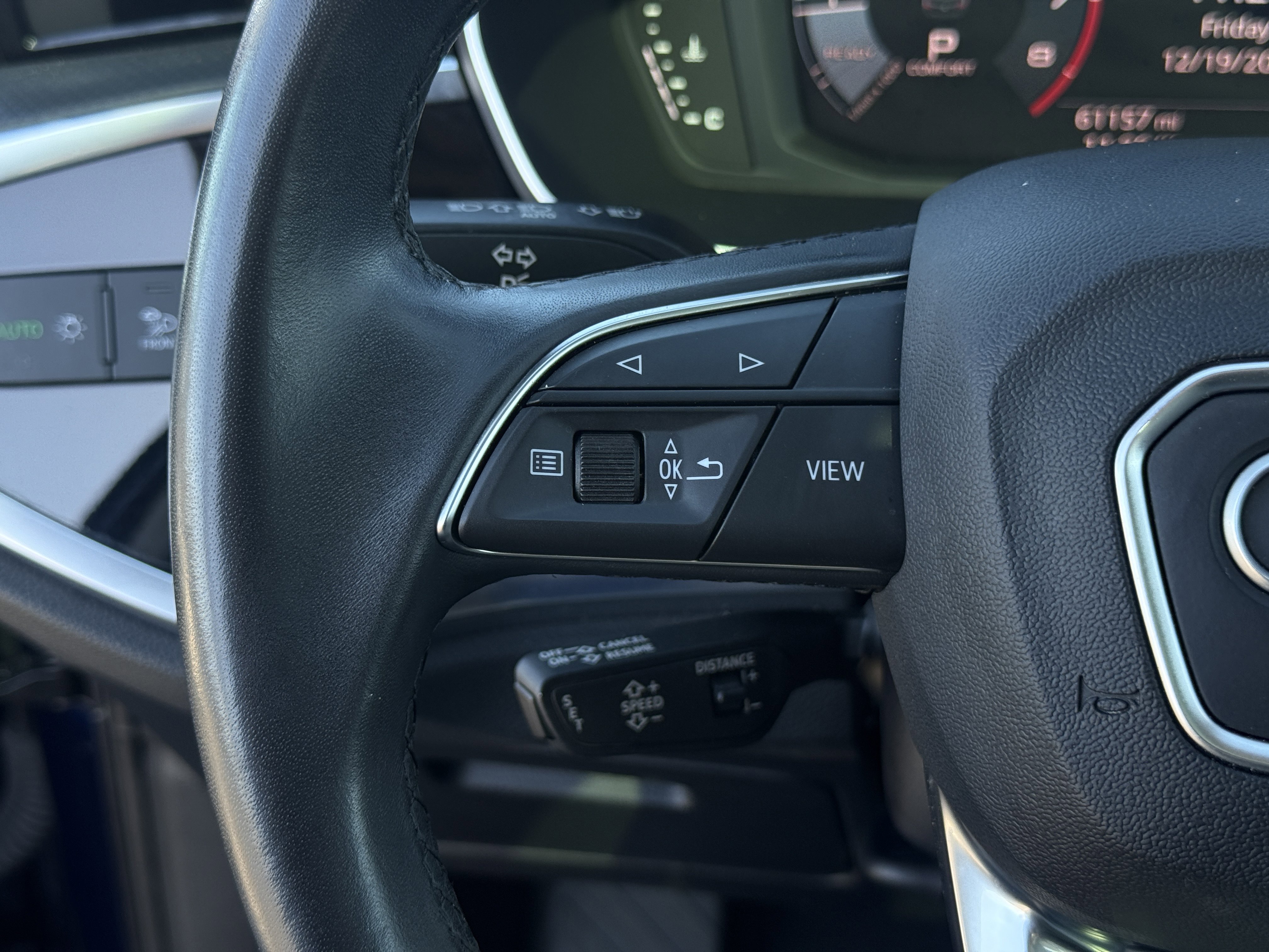 Used 2024 Audi Q3 2.0T Premium w/ Convenience Package image 16