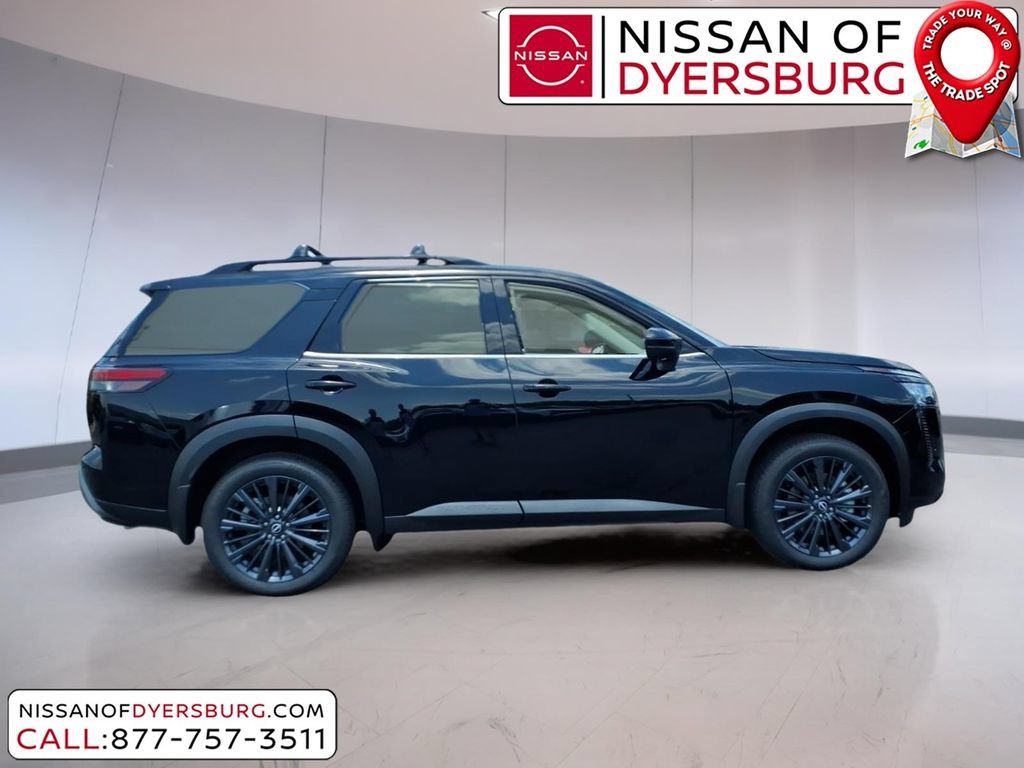 New 2026 Nissan Pathfinder SL w/ SL Premium Package FWD image 2