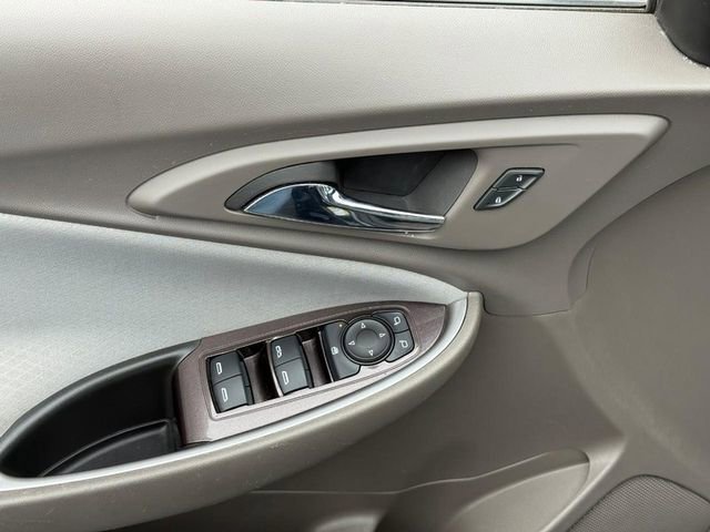 Used 2023 Chevrolet Malibu LT image 17