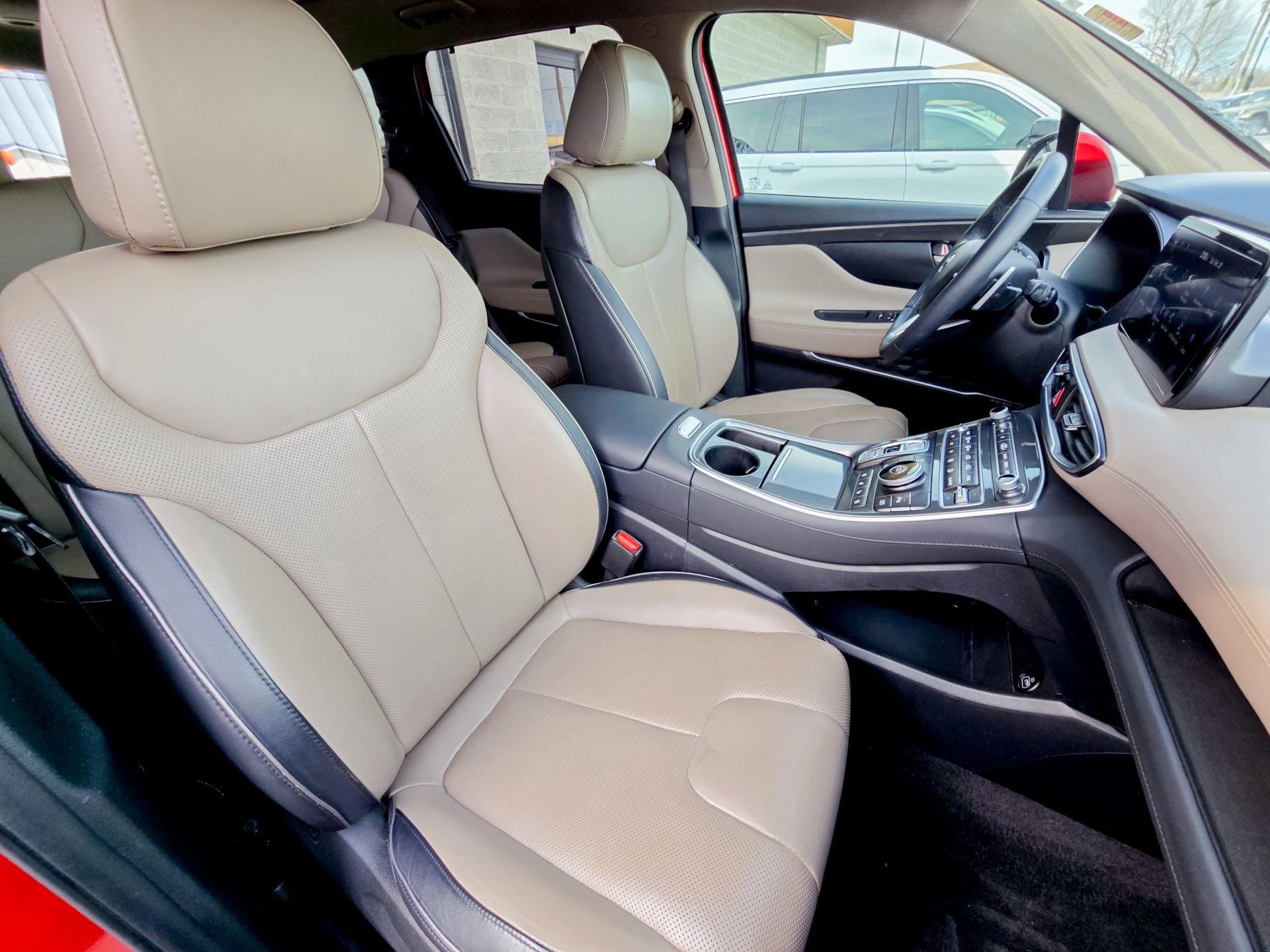 Used 2023 Hyundai Santa Fe Limited w/ Cargo Package FWD image 29