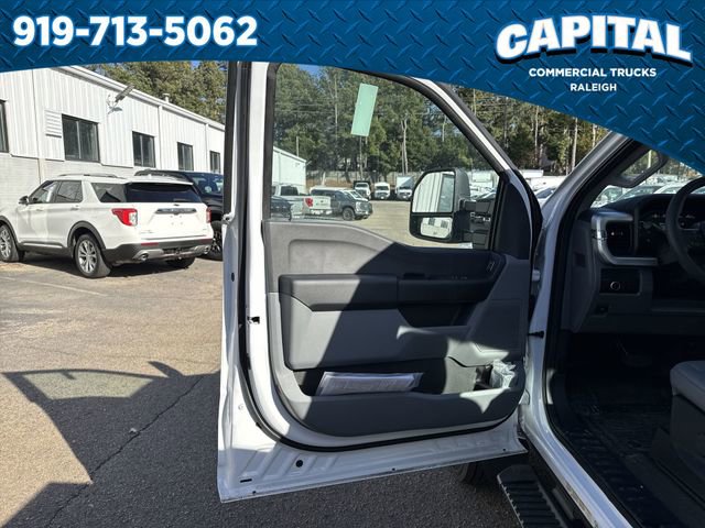 New 2023 Ford F550 2WD Regular Cab Super Duty image 19