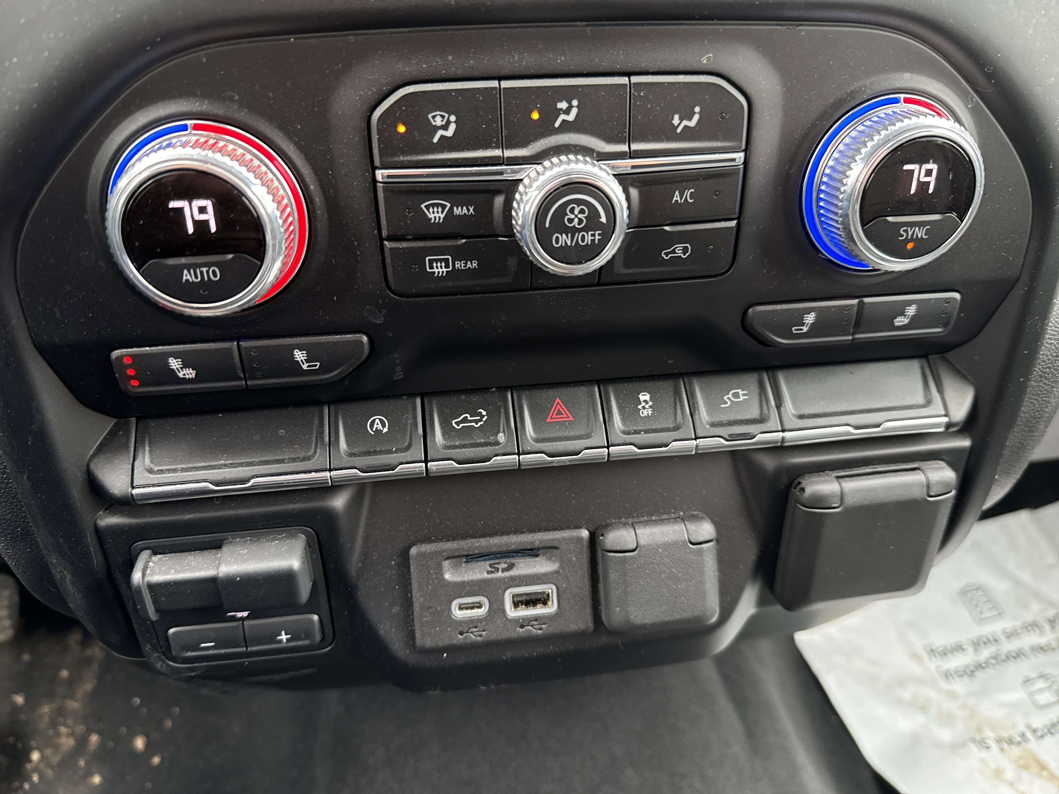 Used 2021 GMC Sierra 1500 SLT image 25