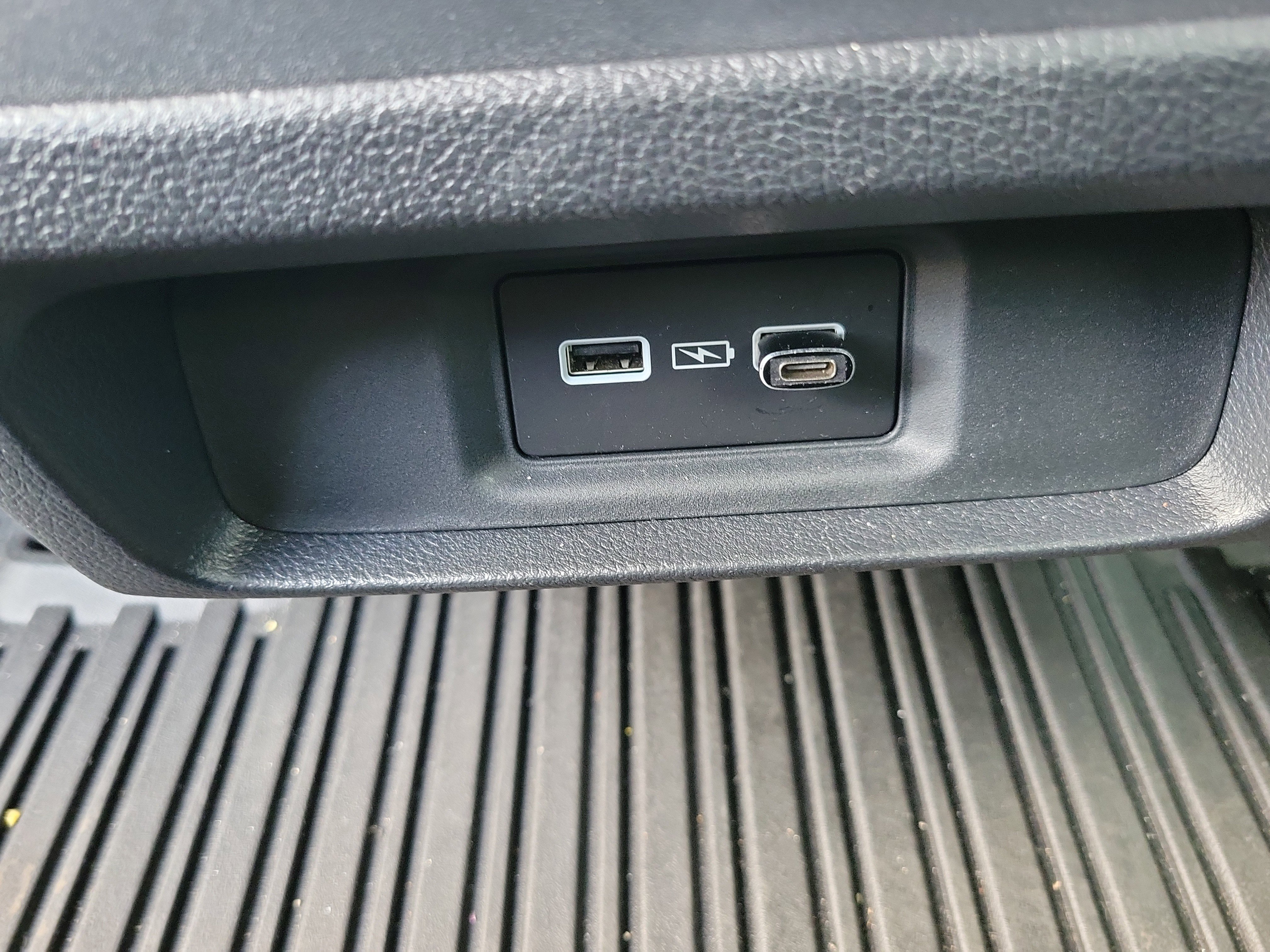 Certified 2024 Honda Odyssey Sport image 18