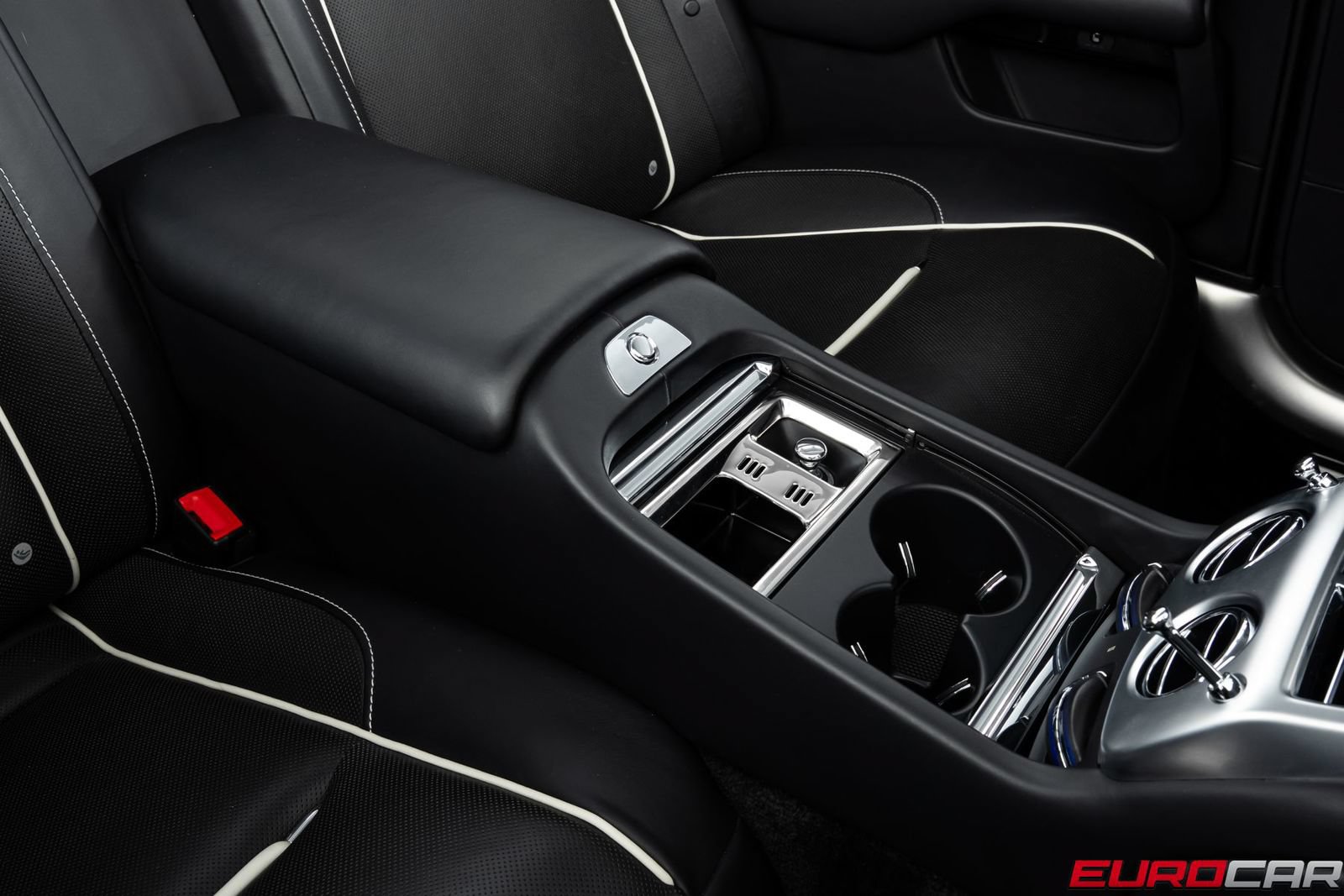 Used 2017 Rolls-Royce Dawn RWD image 38