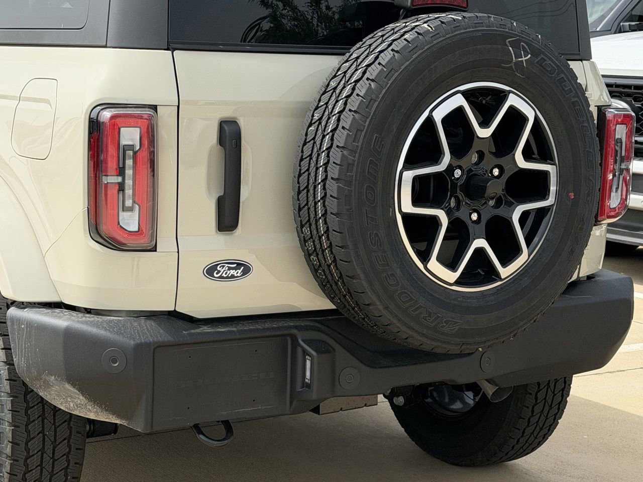New 2026 Ford Bronco Outer Banks AWD/4WD image 40