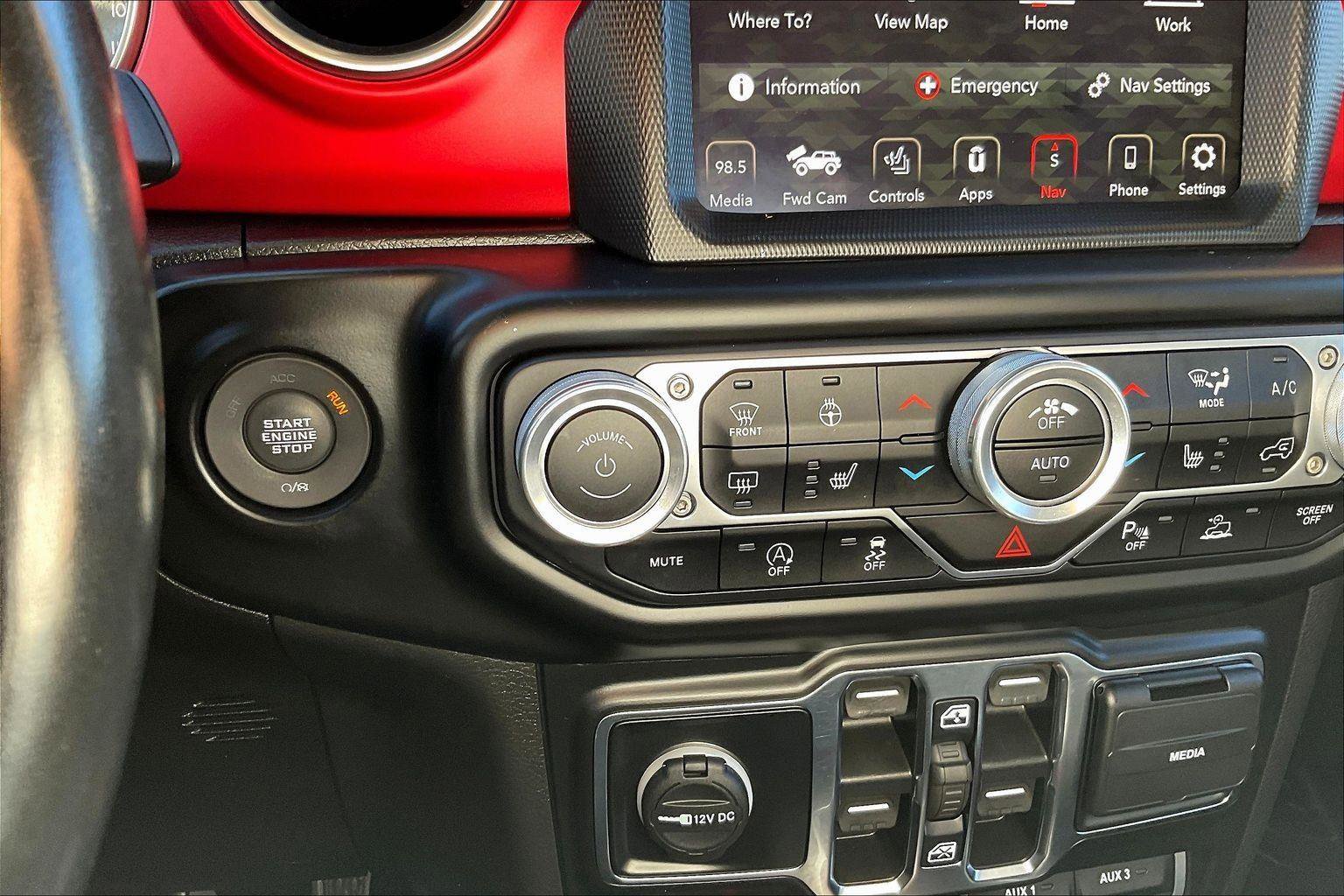 Used 2022 Jeep Wrangler Unlimited Rubicon w/ Steel Bumper Group image 24