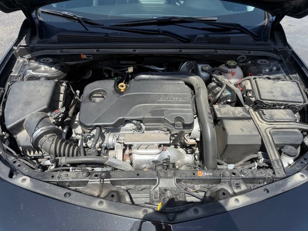 Used 2019 Chevrolet Malibu LT w/ Leather Package FWD image 52