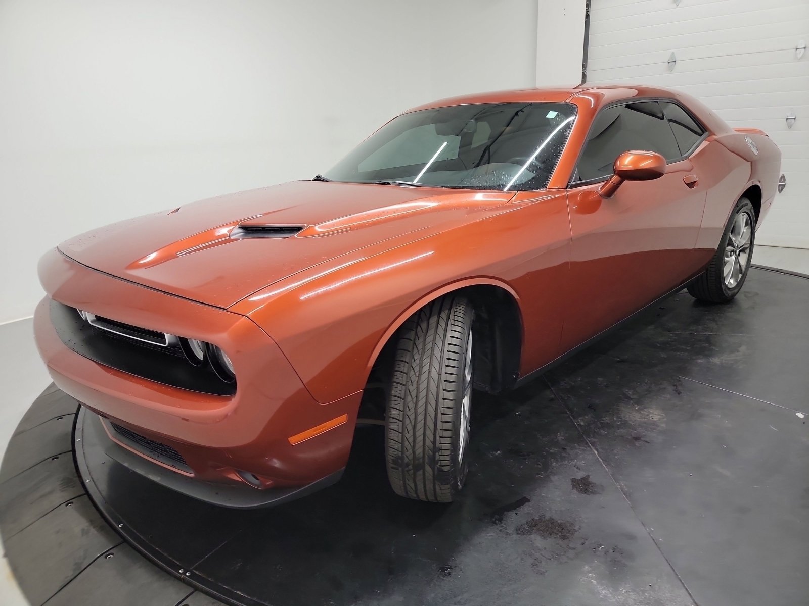 Used 2021 Dodge Challenger SXT image 3