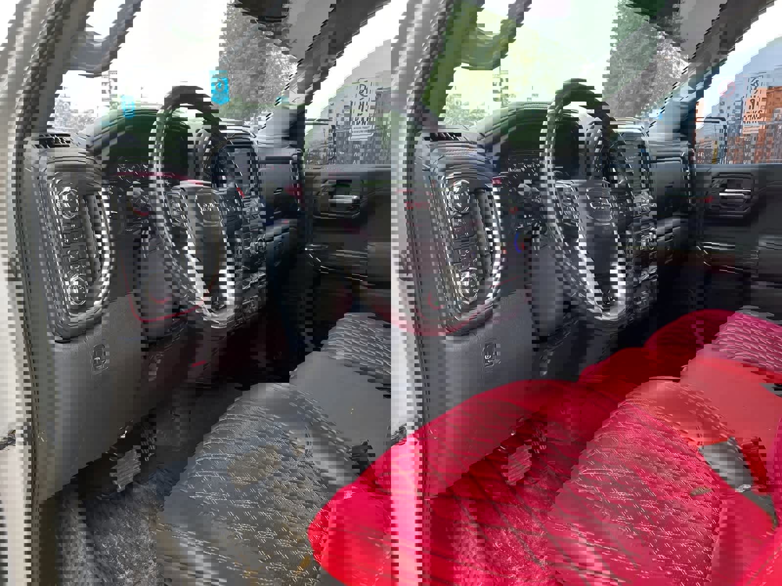 Used 2019 GMC Sierra 1500 SLE w/ SLE Value Package image 26