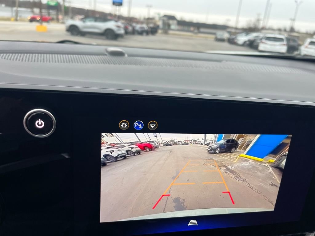 New 2026 Chevrolet Equinox LT image 14