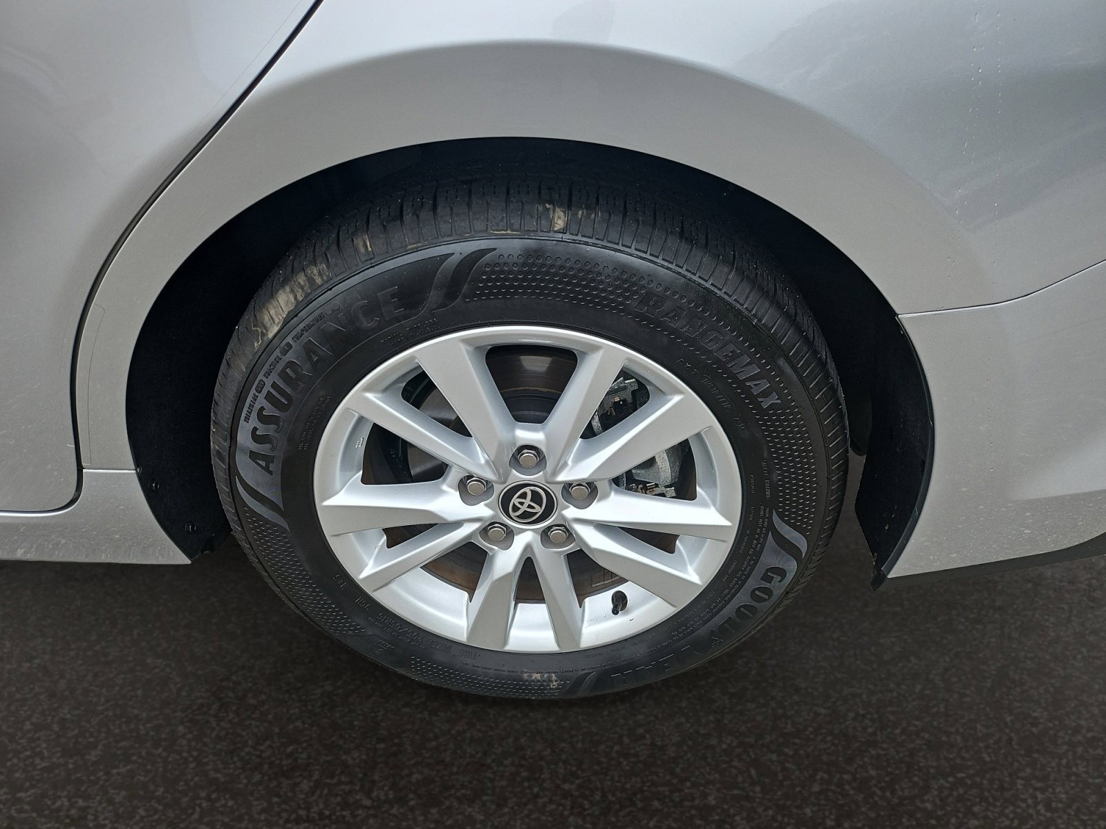 Used 2026 Toyota Camry LE FWD image 46