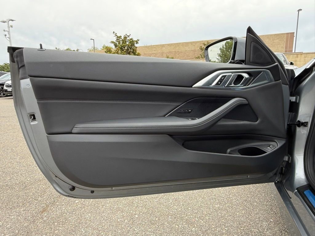 Used 2025 BMW 430i Convertible w/ Convenience Package image 17