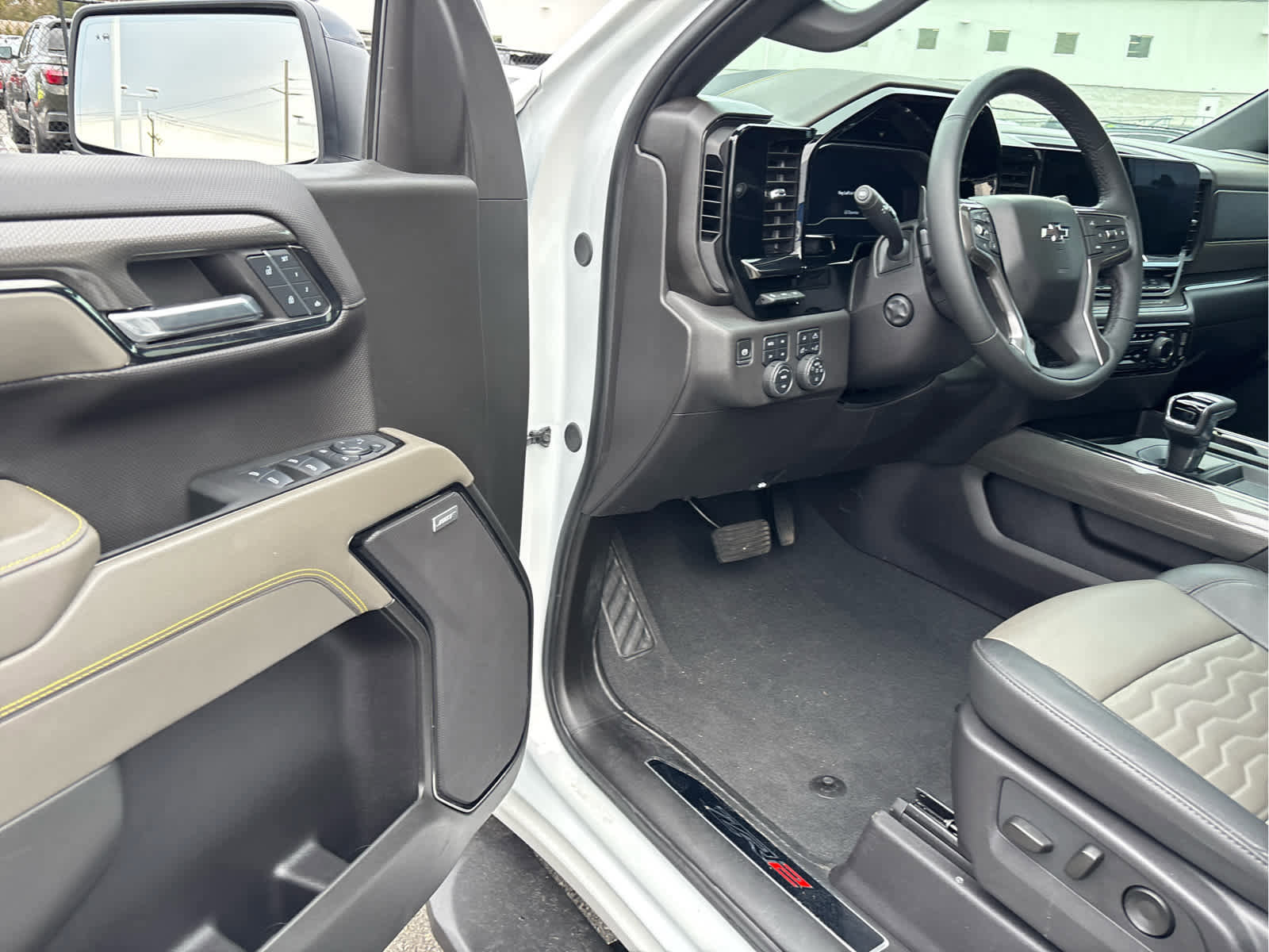 Certified 2024 Chevrolet Silverado 1500 ZR2 w/ Technology Package image 7