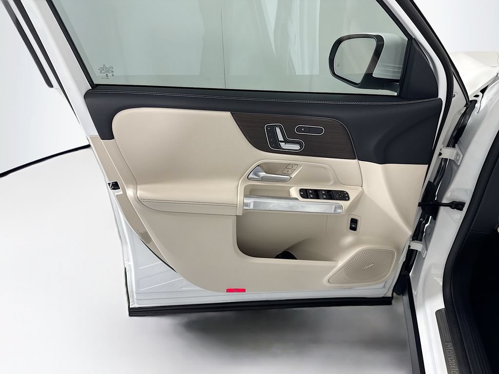 Certified 2026 Mercedes-Benz GLB 250 image 24