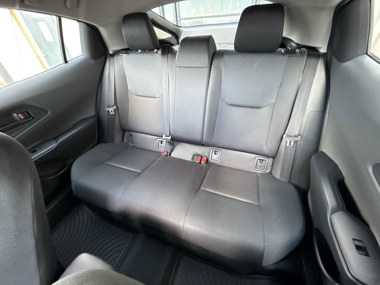 Used 2024 Toyota Prius LE FWD image 22