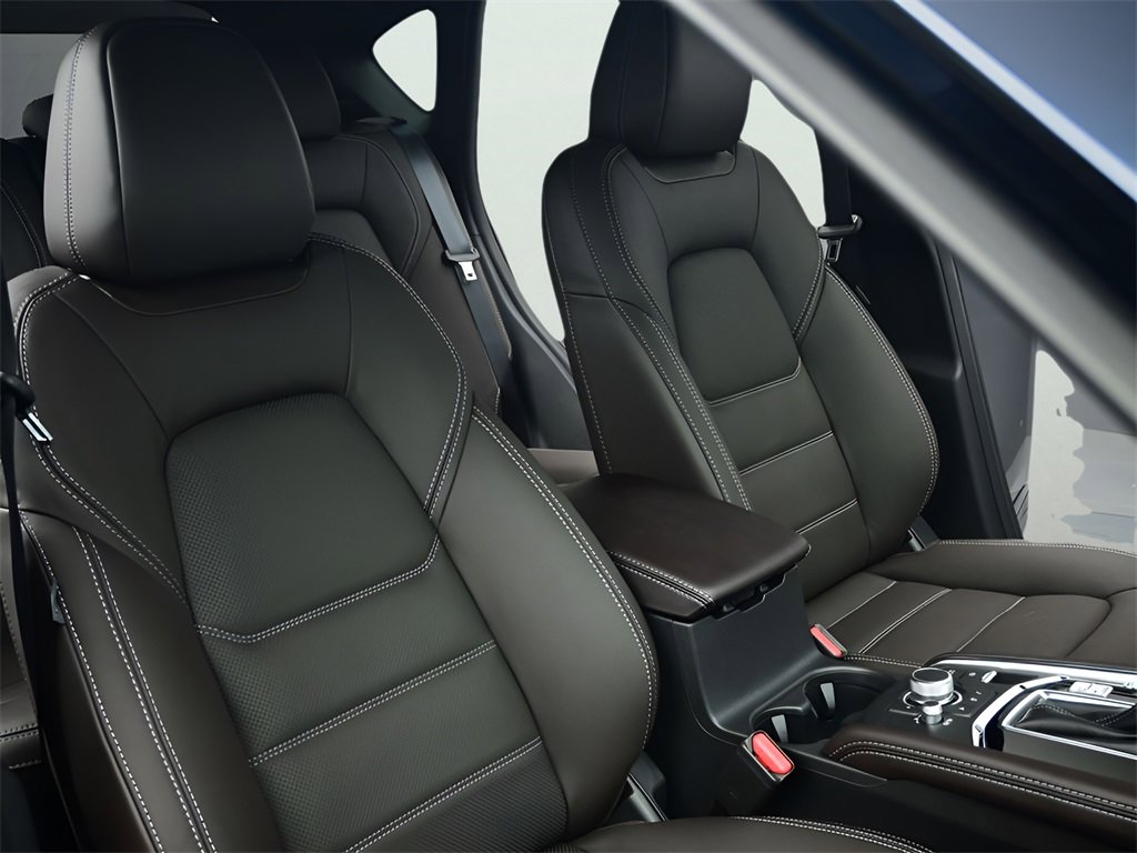 New 2025 MAZDA CX-5 Signature image 5