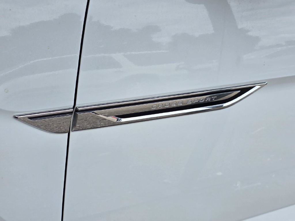 Used 2021 Volkswagen Atlas Cross Sport SE w/ Panoramic Sunroof Package FWD image 31