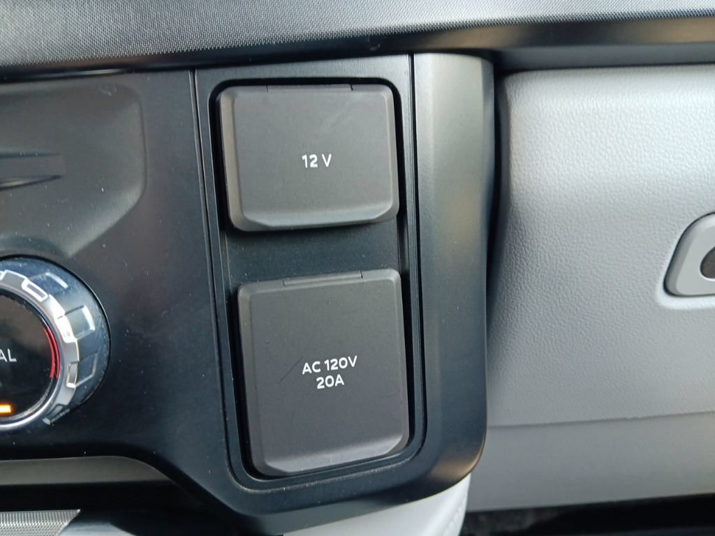 Used 2023 Ford F250 Limited w/ FX4 Off-Road Package AWD/4WD image 24