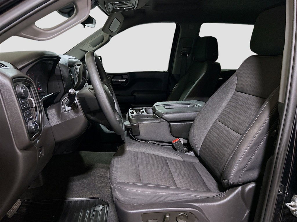 Used 2024 Chevrolet Silverado 1500 Custom Trail Boss w/ LPO, Dark Essentials Package image 17