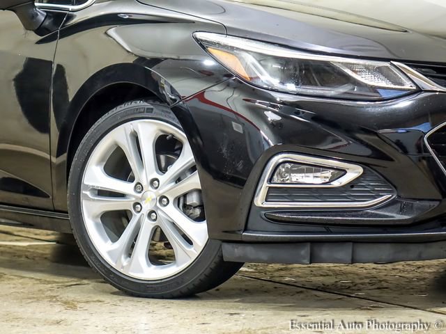 Used 2018 Chevrolet Cruze Premier image 3