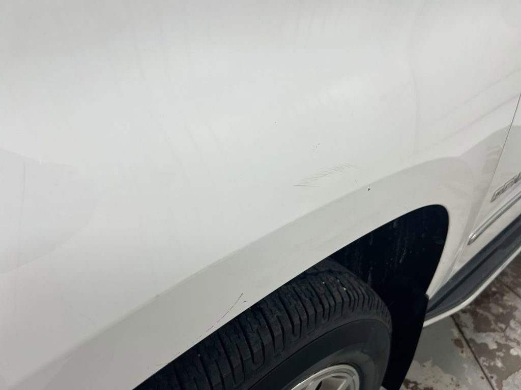 Used 2020 GMC Yukon XL Denali image 29