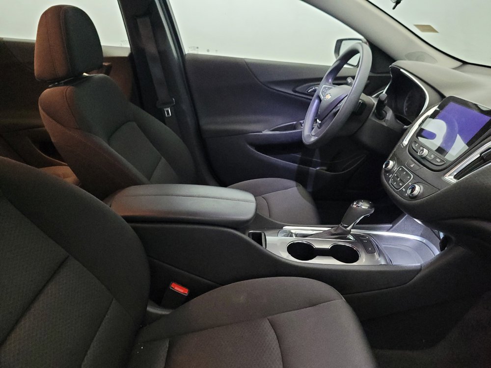 Used 2019 Chevrolet Malibu LT w/ Driver Confidence Package II FWD image 21