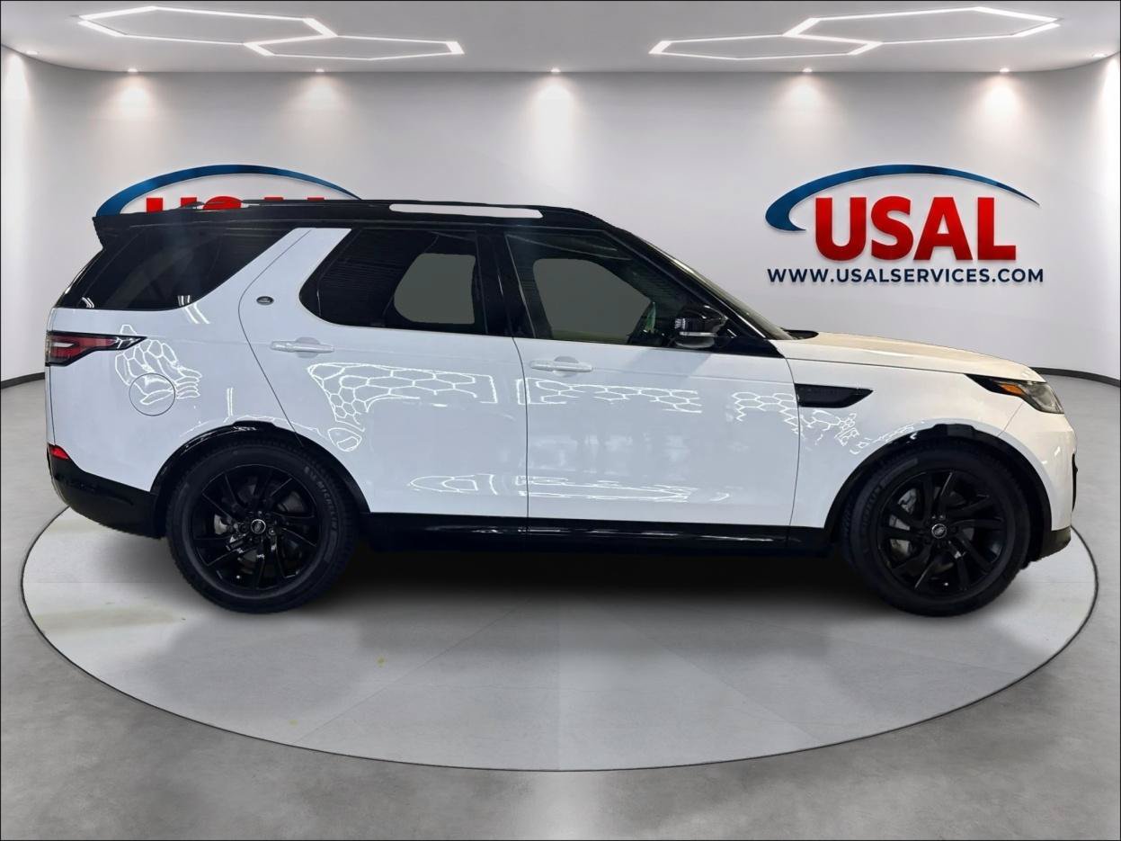 Used 2020 Land Rover Discovery Landmark AWD/4WD image 4