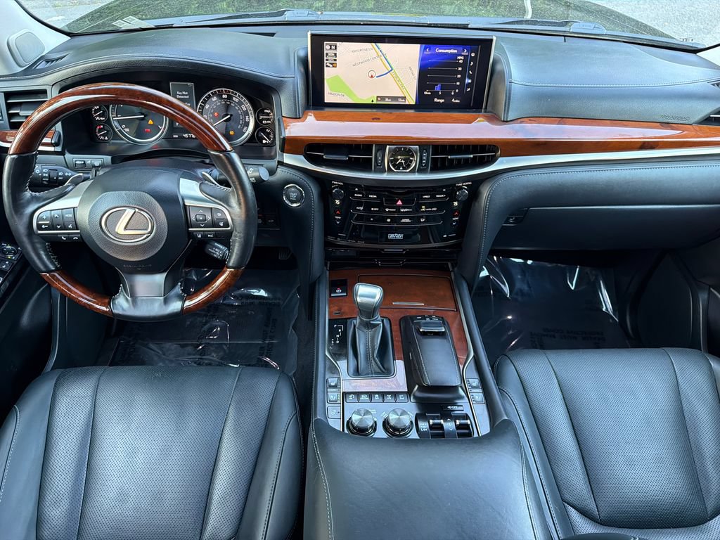 Used 2017 Lexus LX 570 4WD image 23