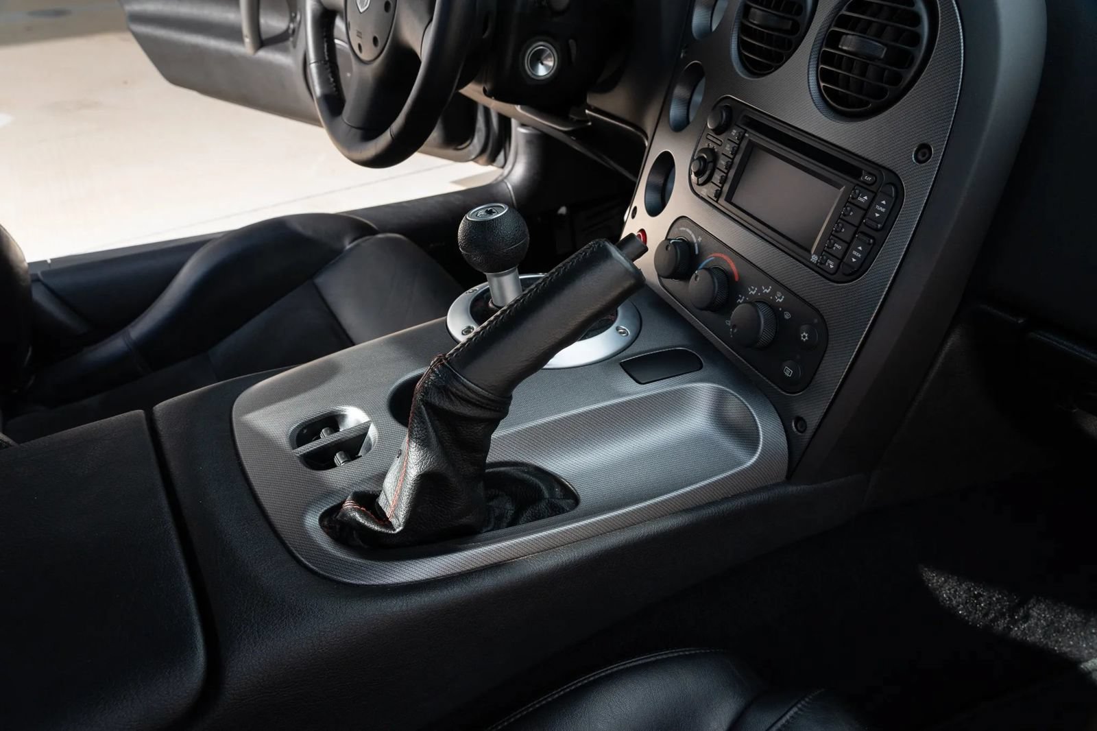 Used 2009 Dodge Viper ACR RWD image 41