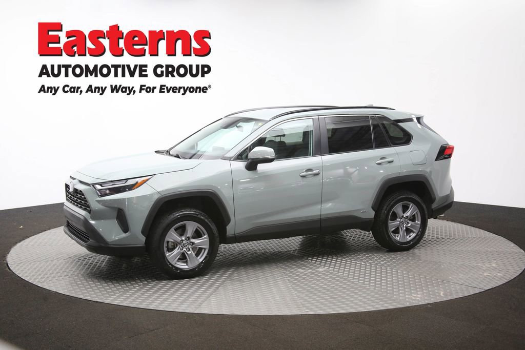 Used 2022 Toyota RAV4 XLE AWD/4WD image 58