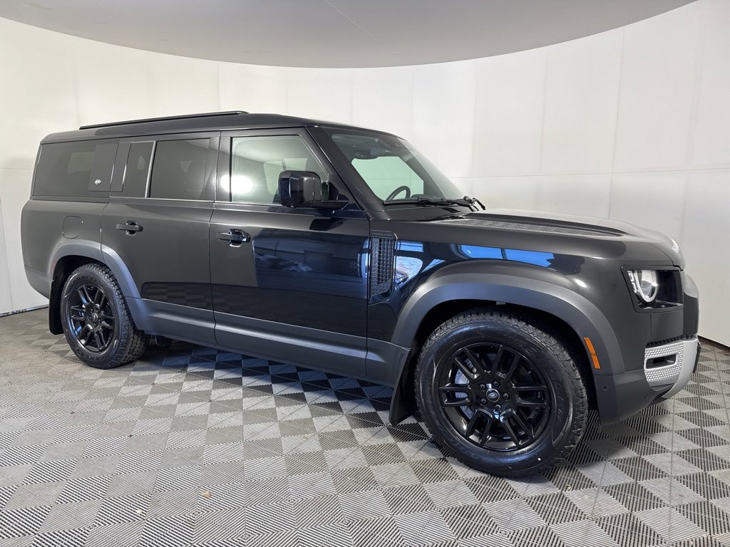 Used 2023 Land Rover Defender 130 S image 10