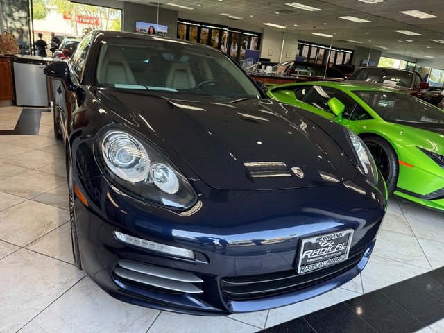 Used 2016 Porsche Panamera 4 Edition w/ Premium Package Plus AWD/4WD image 28