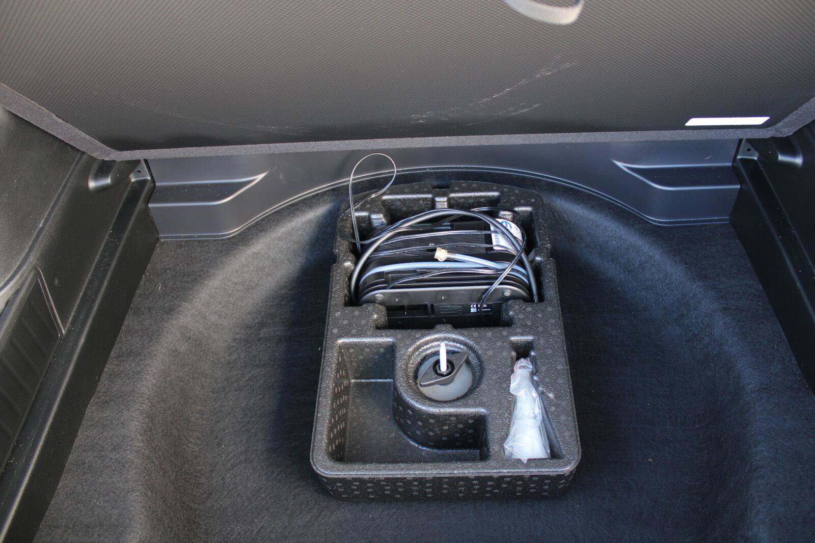 Used 2020 Jeep Cherokee Latitude image 28