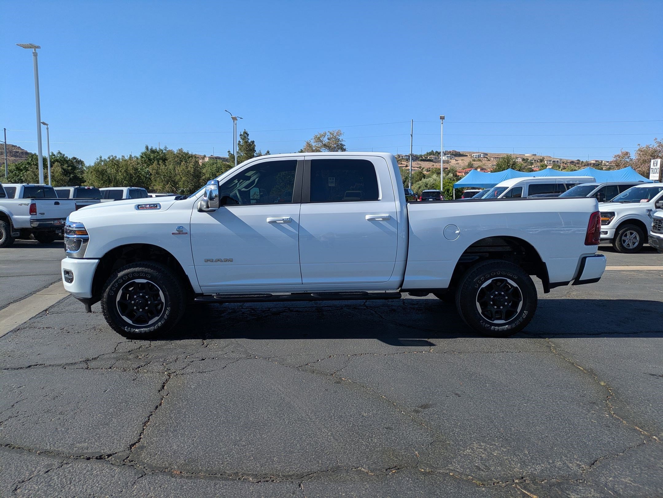 Used 2025 RAM 2500 Laramie AWD/4WD image 6
