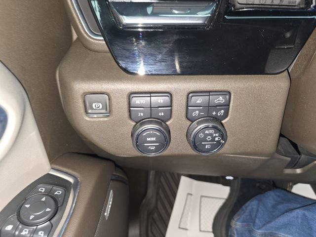 Certified 2024 Chevrolet Silverado 2500 LTZ w/ LTZ Convenience Package image 20