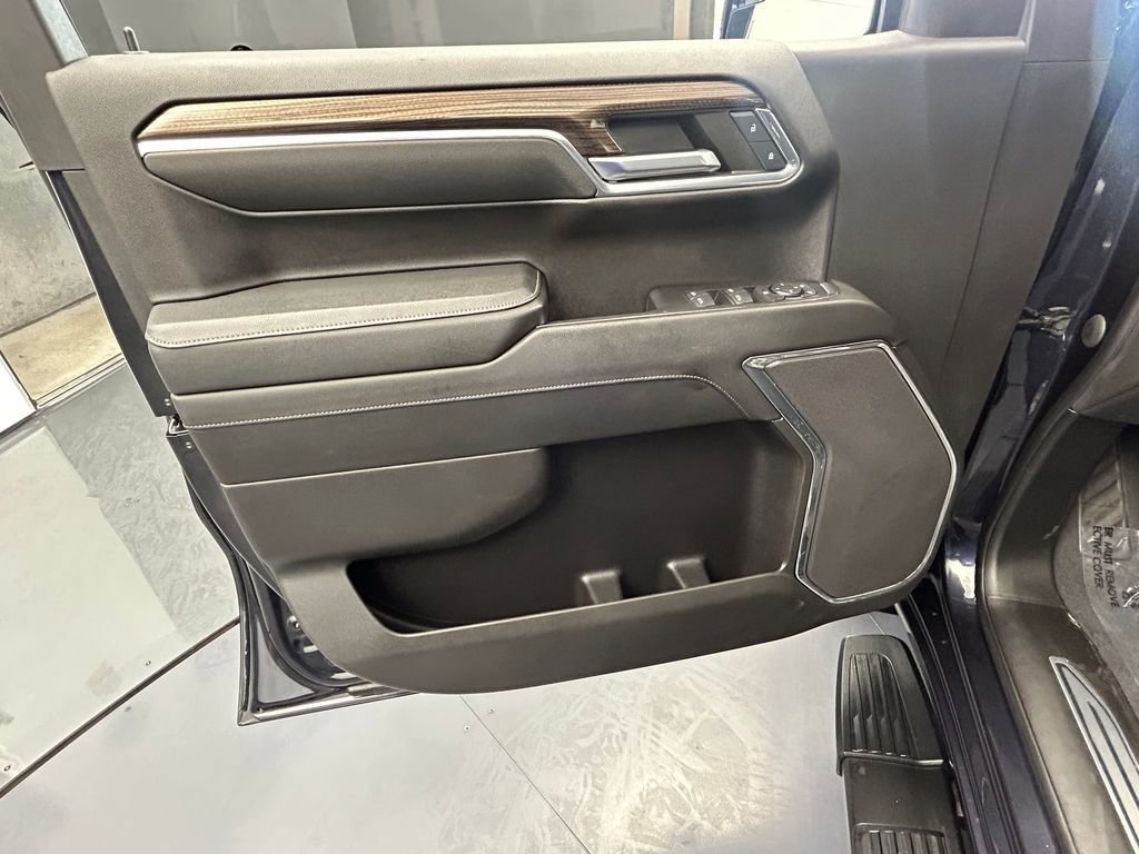 Used 2023 Chevrolet Silverado 1500 RST image 12