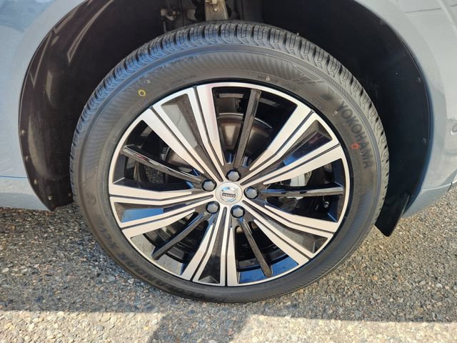 Certified 2023 Volvo XC60 B5 Plus w/ Climate Package AWD/4WD image 20