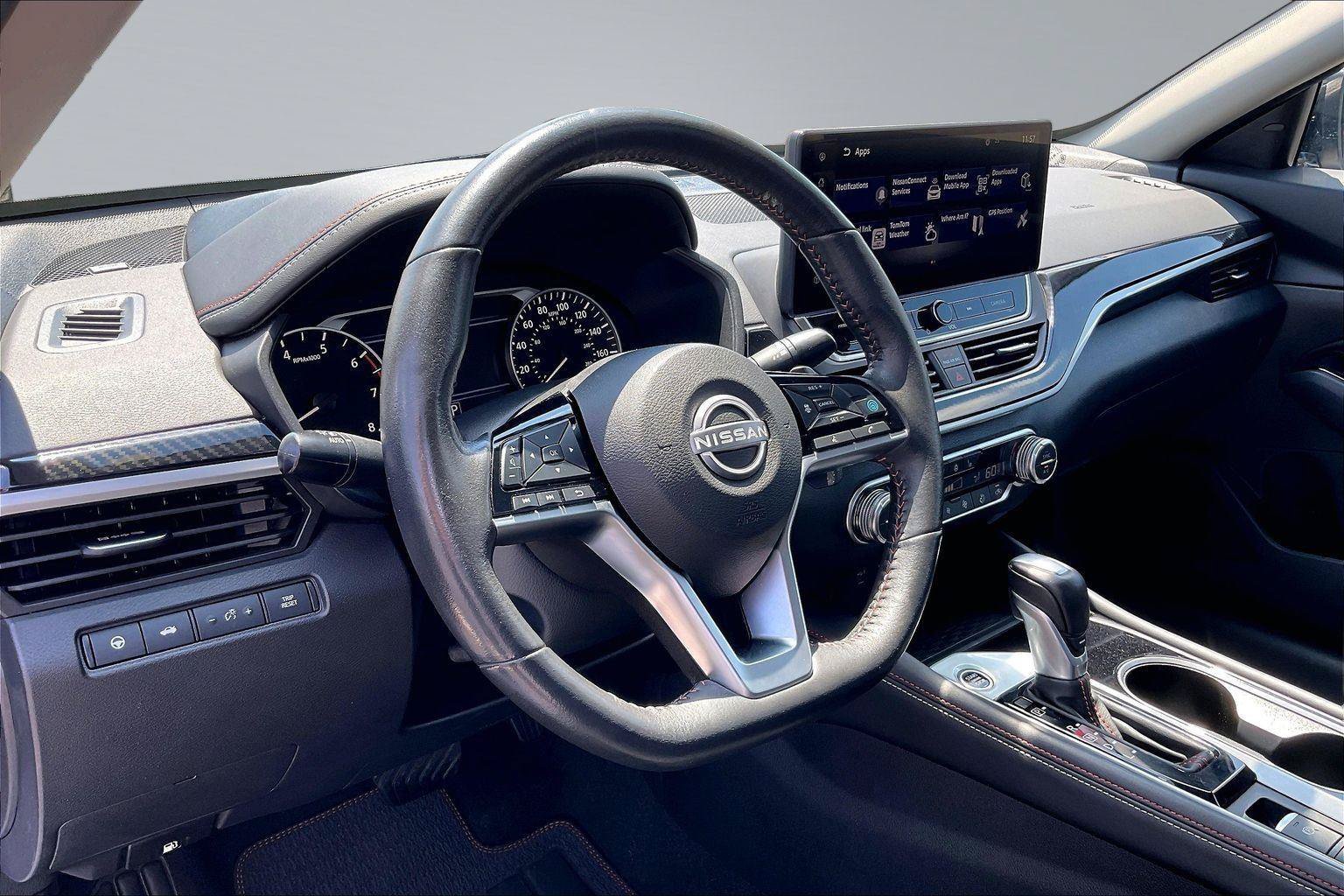 Certified 2024 Nissan Altima 2.0 SR FWD image 15