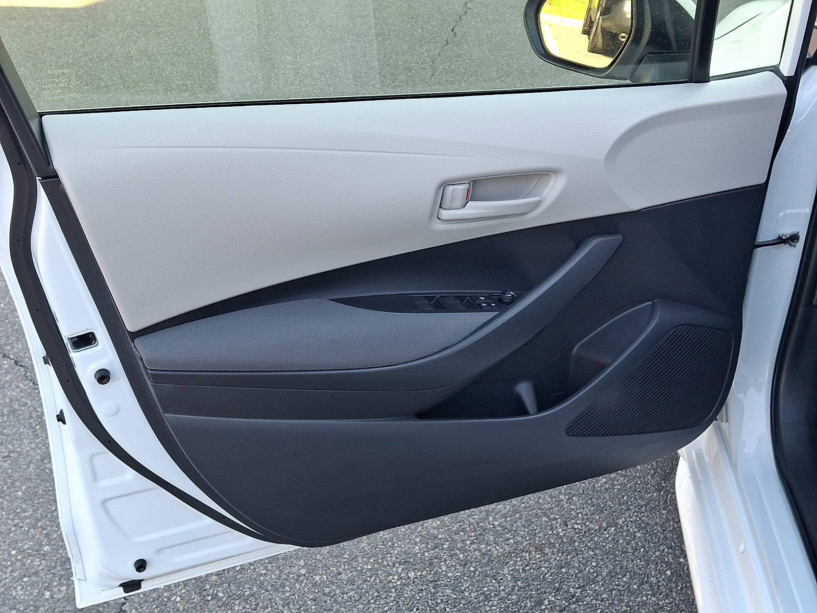 Certified 2023 Toyota Corolla LE image 13