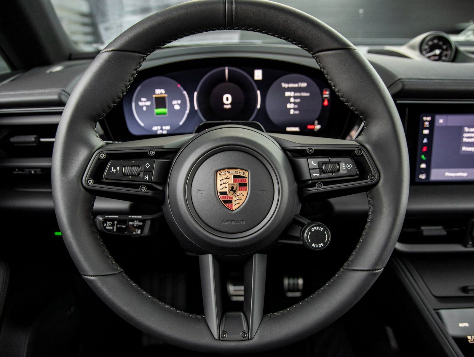 New 2026 Porsche Macan Electric RWD image 28