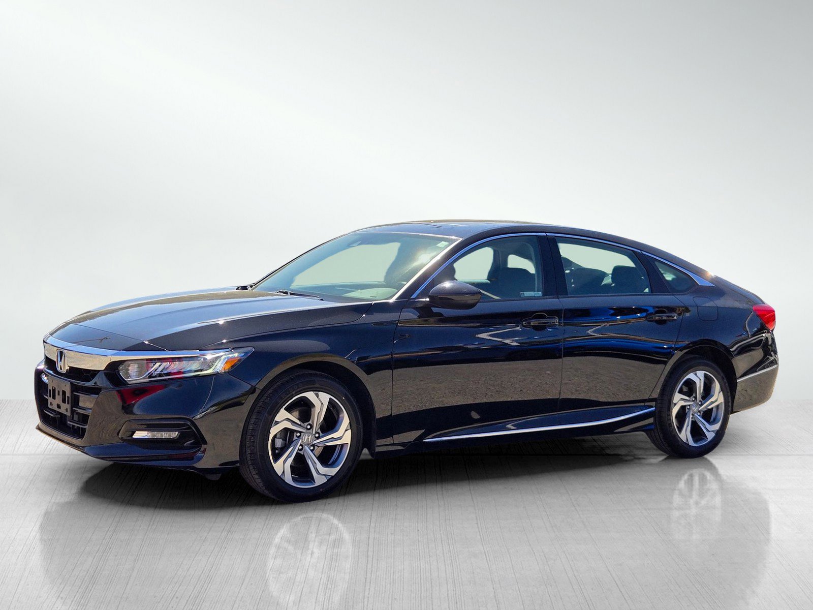 Used 2018 Honda Accord EX image 8